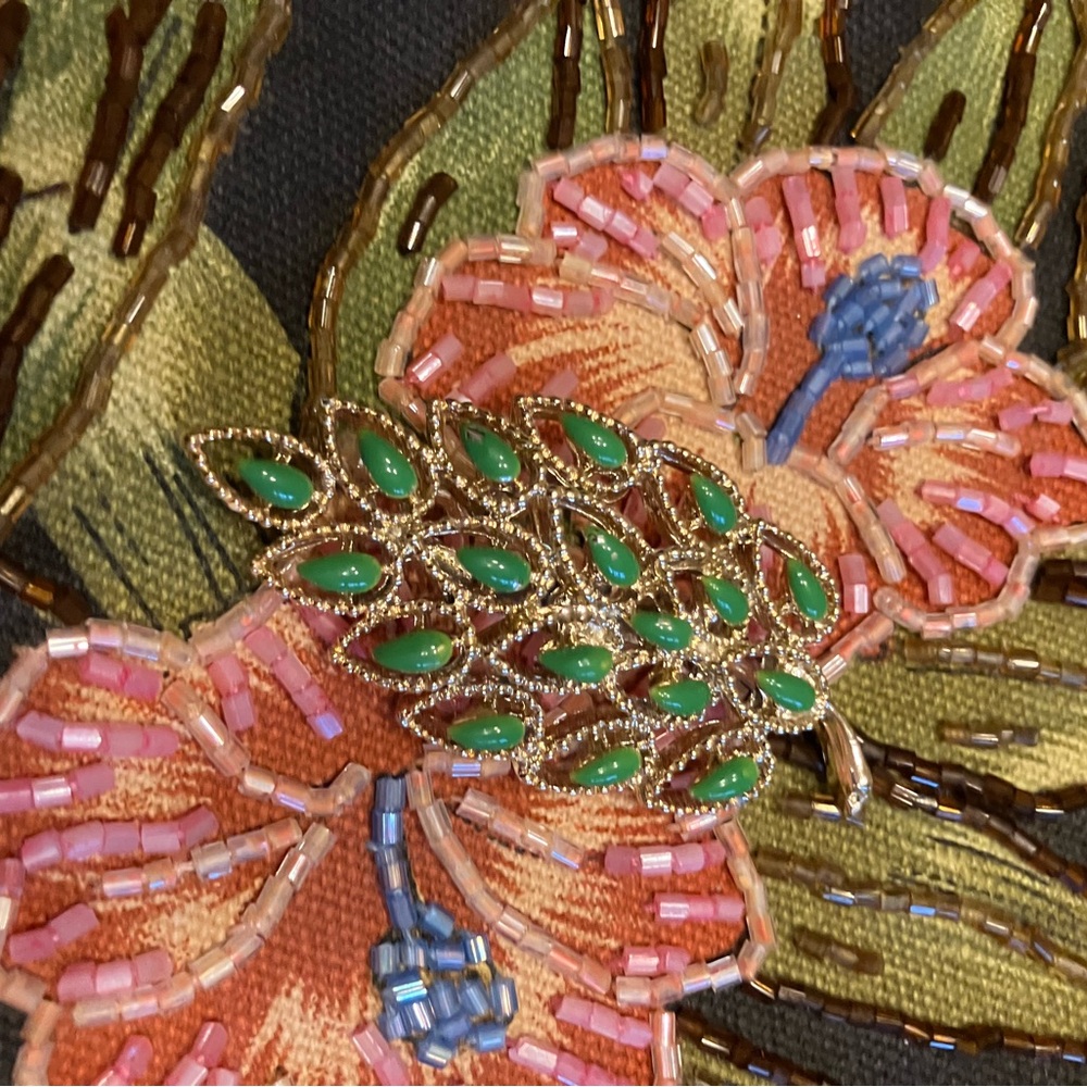GERRY’S VINTAGE FILAGREE GOLD TONE LEAF BROOCH - Picture 3 of 9